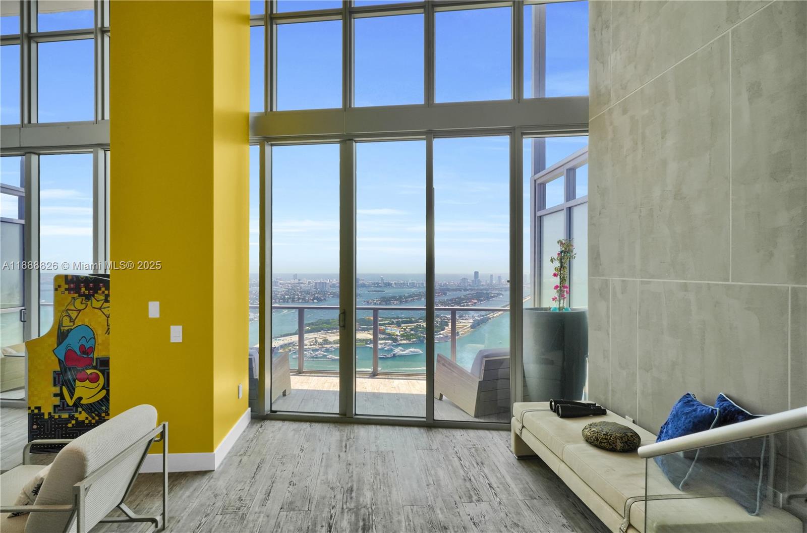 MARQUIS CONDO - Residential