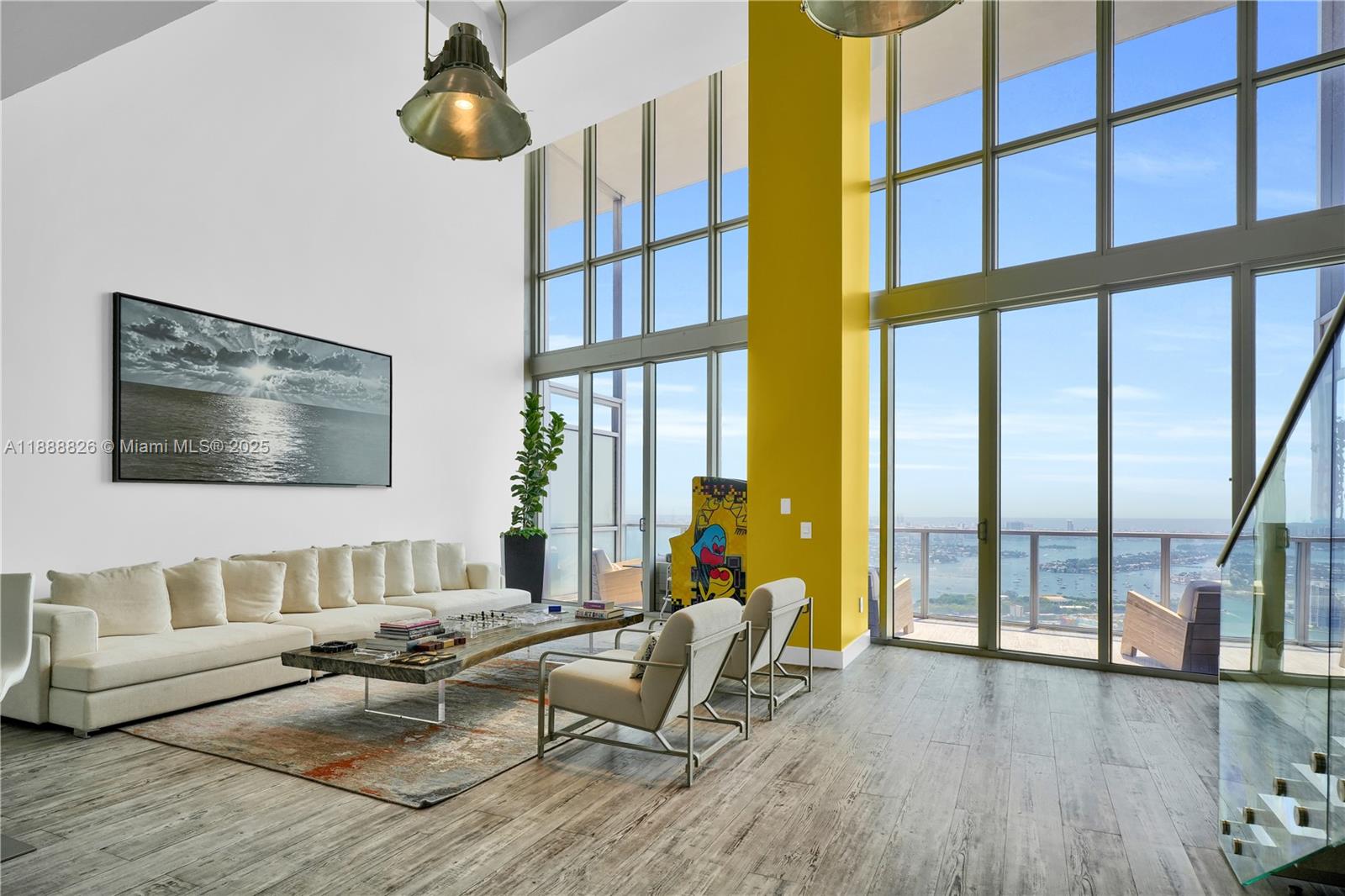 MARQUIS CONDO - Residential