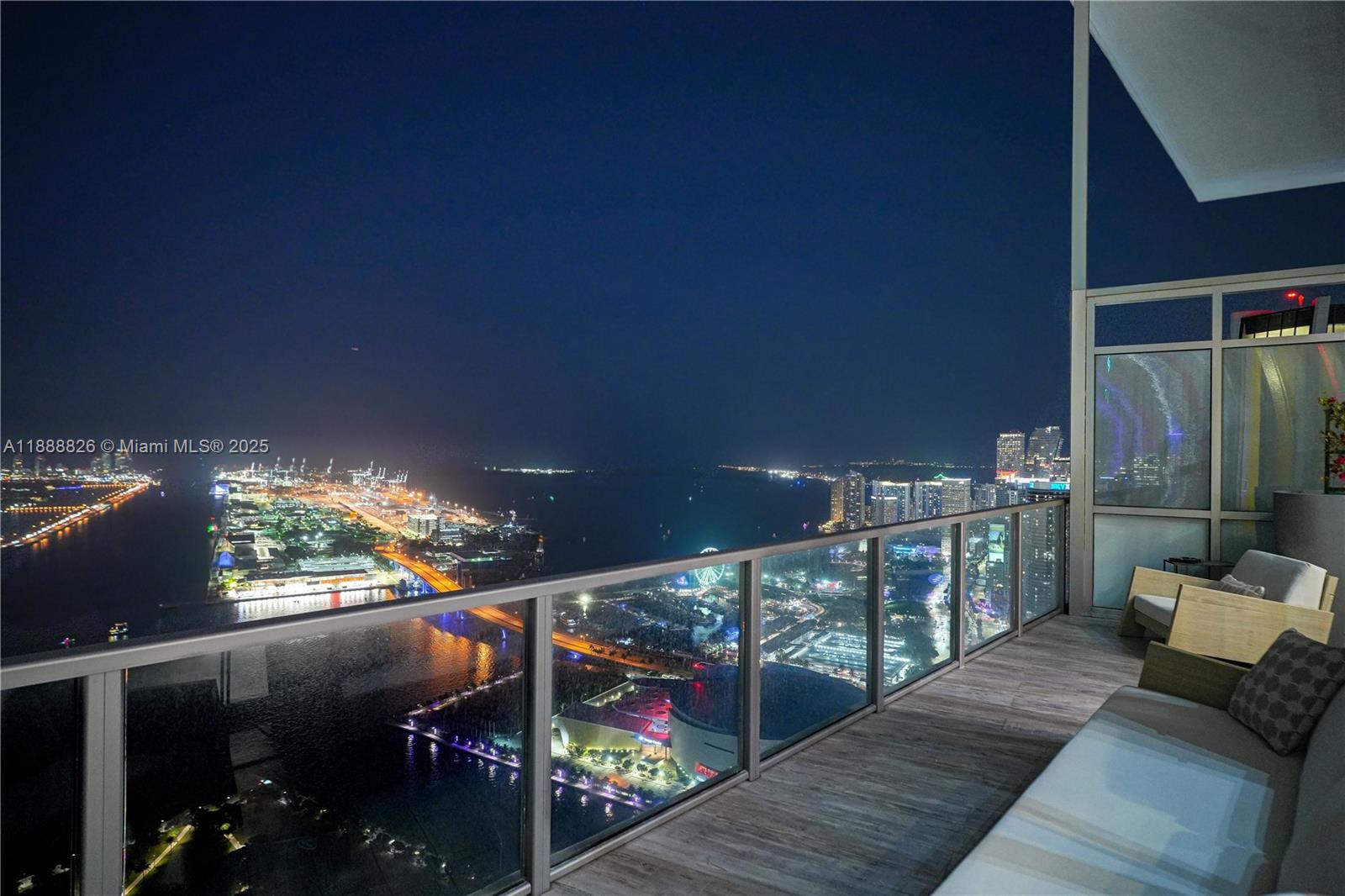 MARQUIS CONDO - Residential
