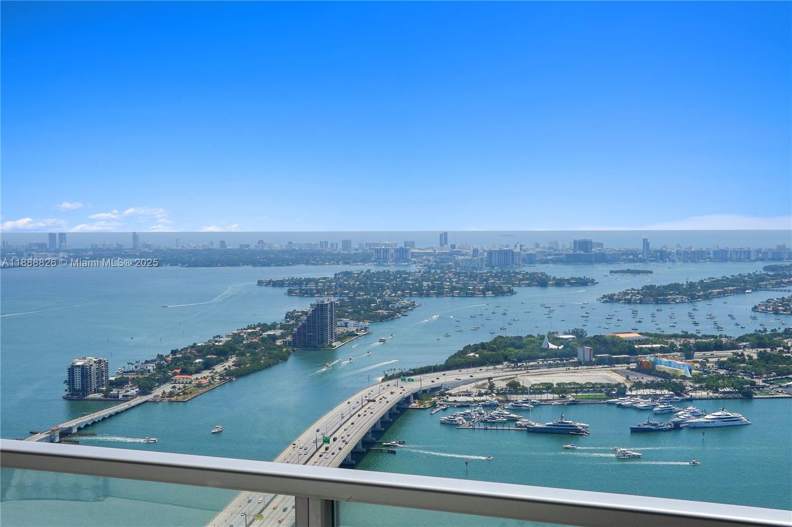 MARQUIS CONDO - Residential