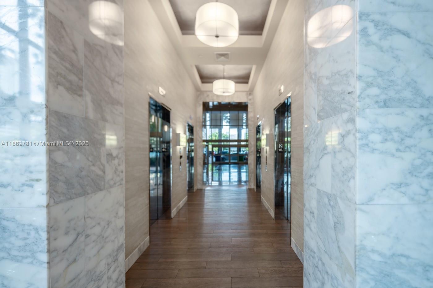 LATITUDE ON THE RIVER CON - Residential