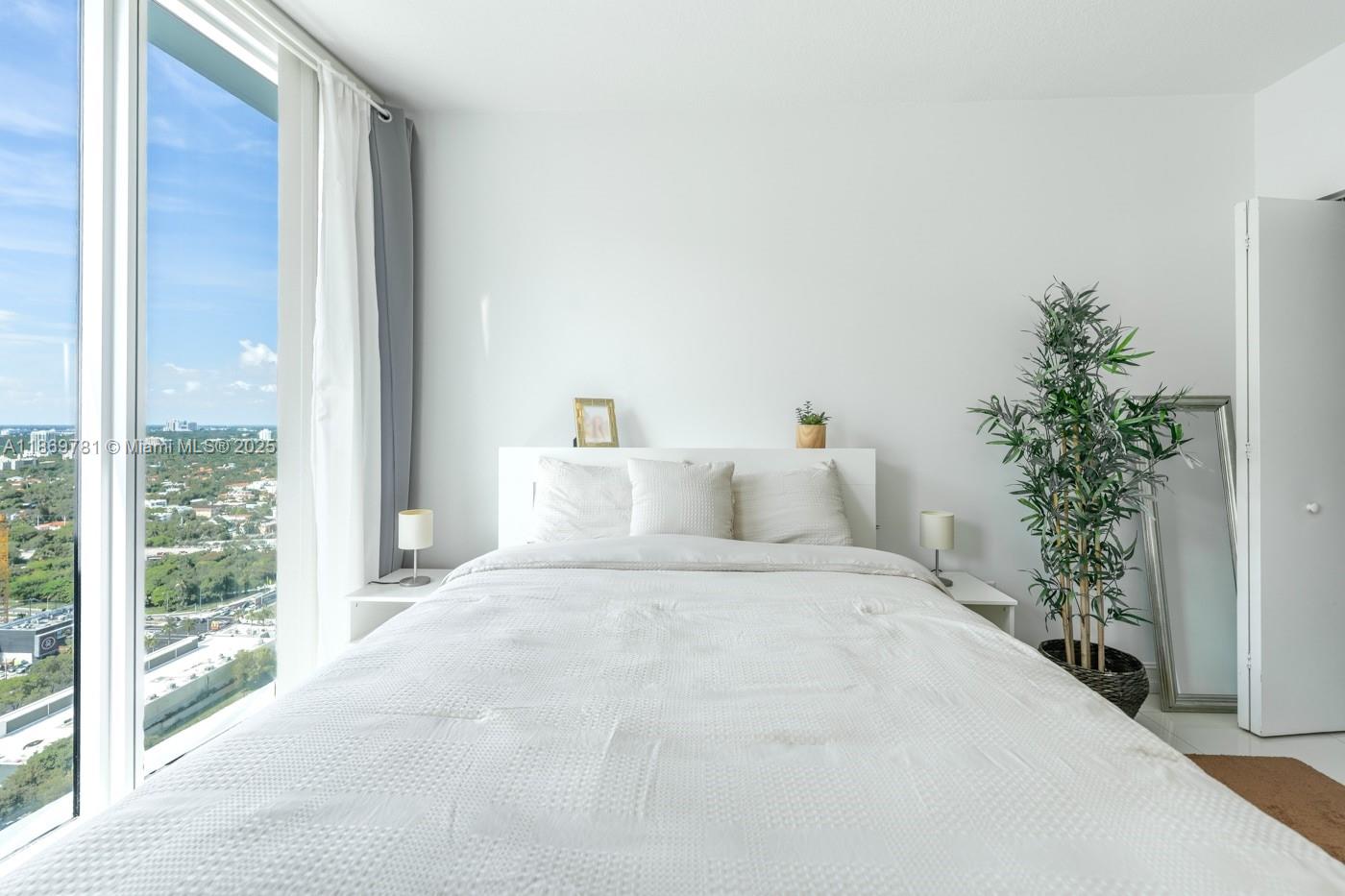 LATITUDE ON THE RIVER CON - Residential