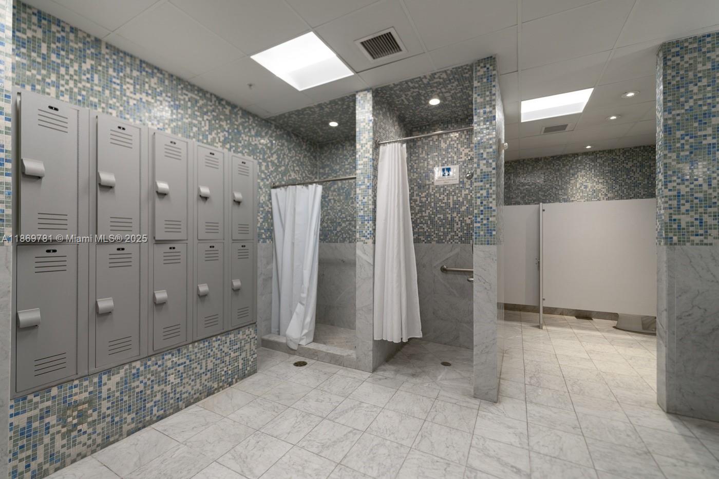 LATITUDE ON THE RIVER CON - Residential