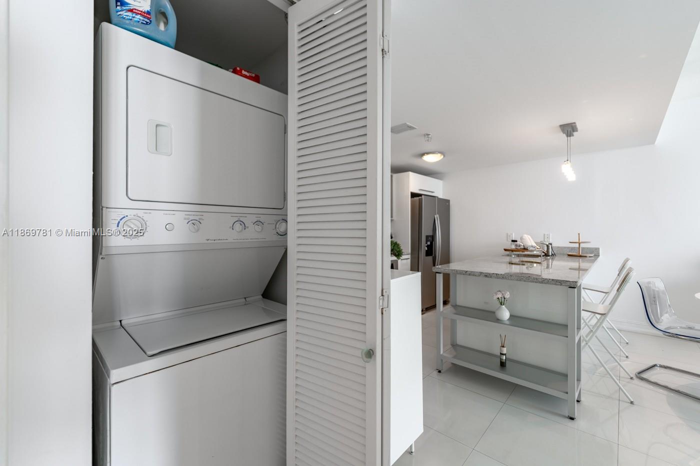 LATITUDE ON THE RIVER CON - Residential