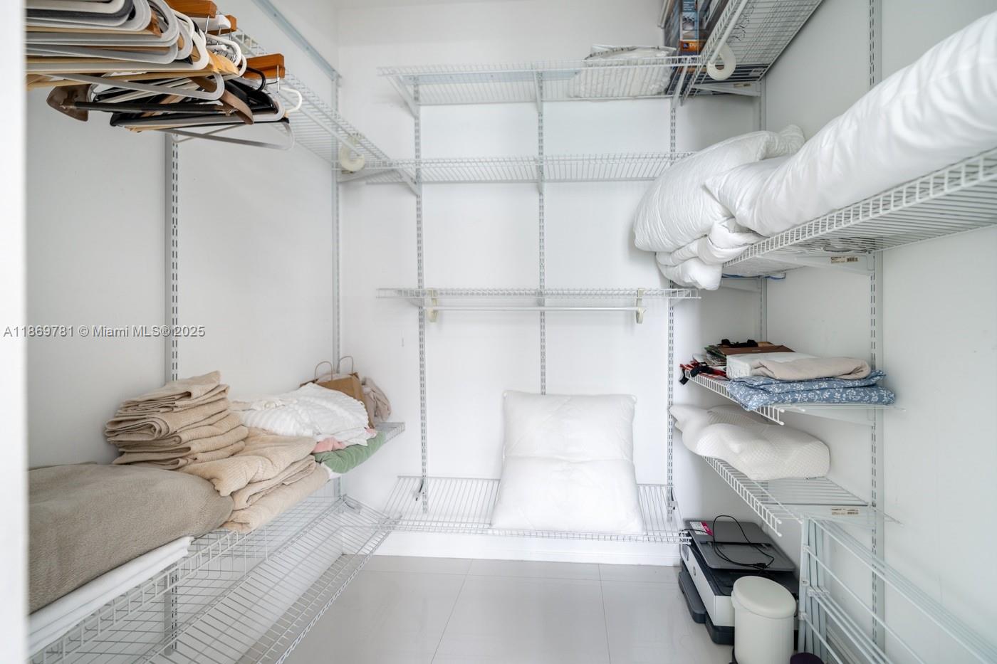 LATITUDE ON THE RIVER CON - Residential