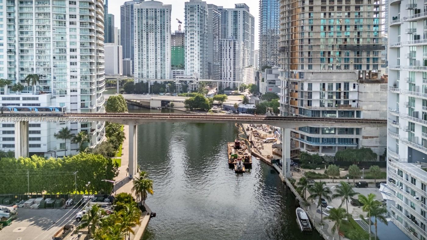 LATITUDE ON THE RIVER CON - Residential