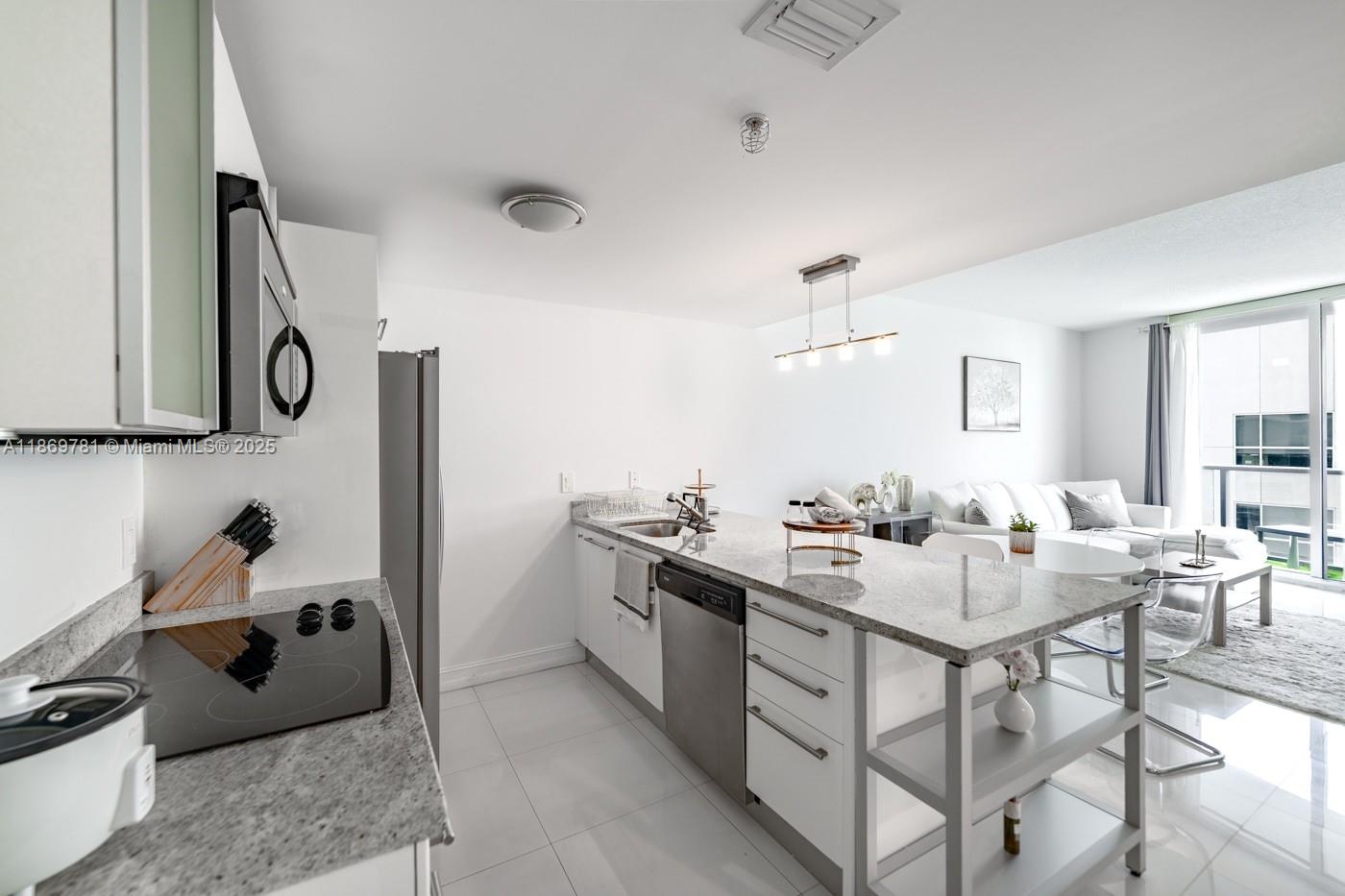 LATITUDE ON THE RIVER CON - Residential