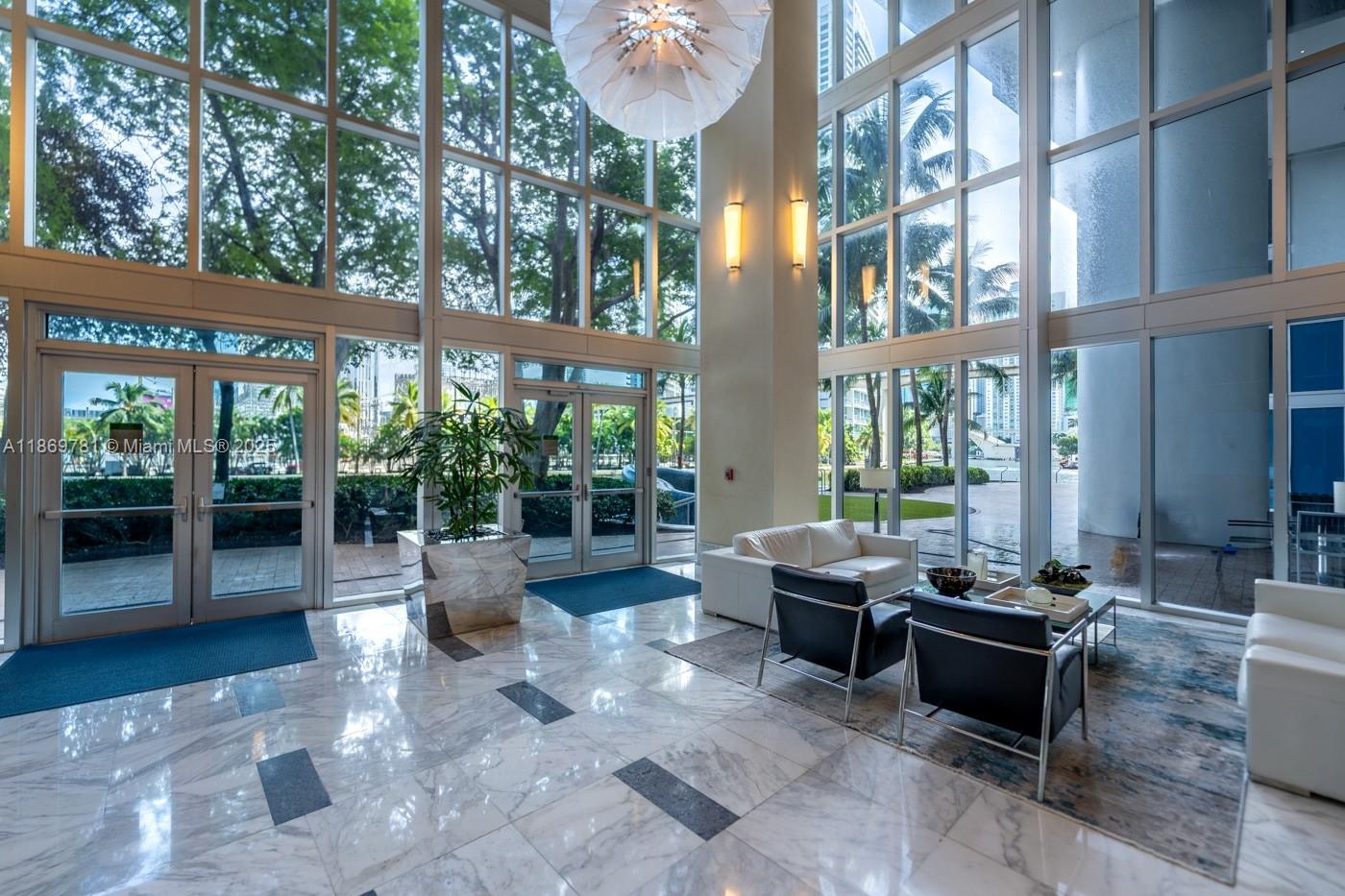 LATITUDE ON THE RIVER CON - Residential