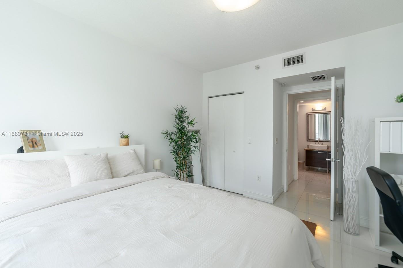 LATITUDE ON THE RIVER CON - Residential