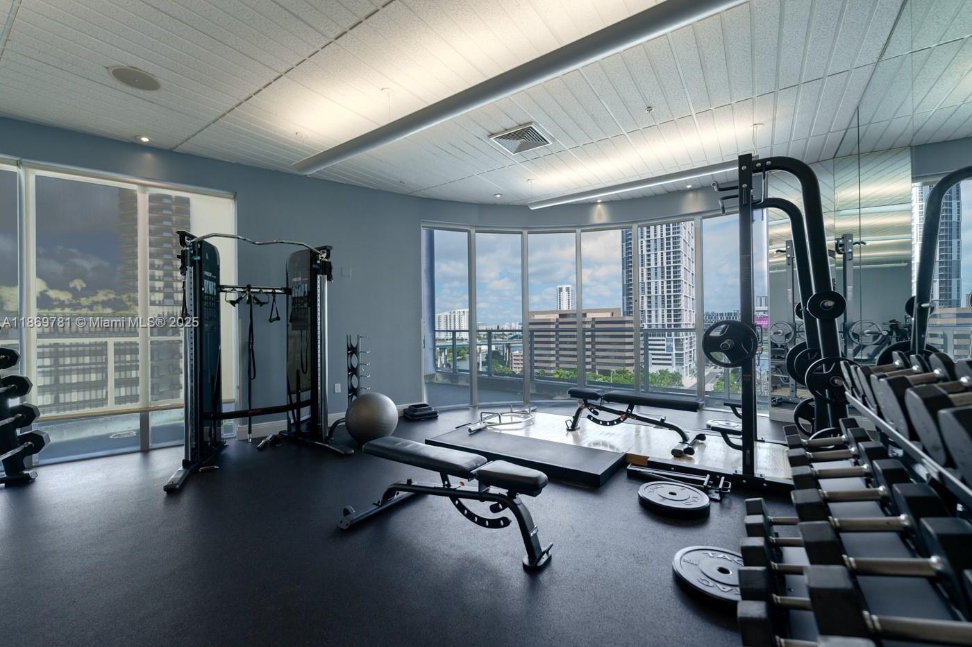 LATITUDE ON THE RIVER CON - Residential