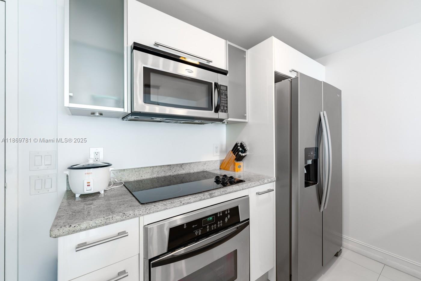 LATITUDE ON THE RIVER CON - Residential