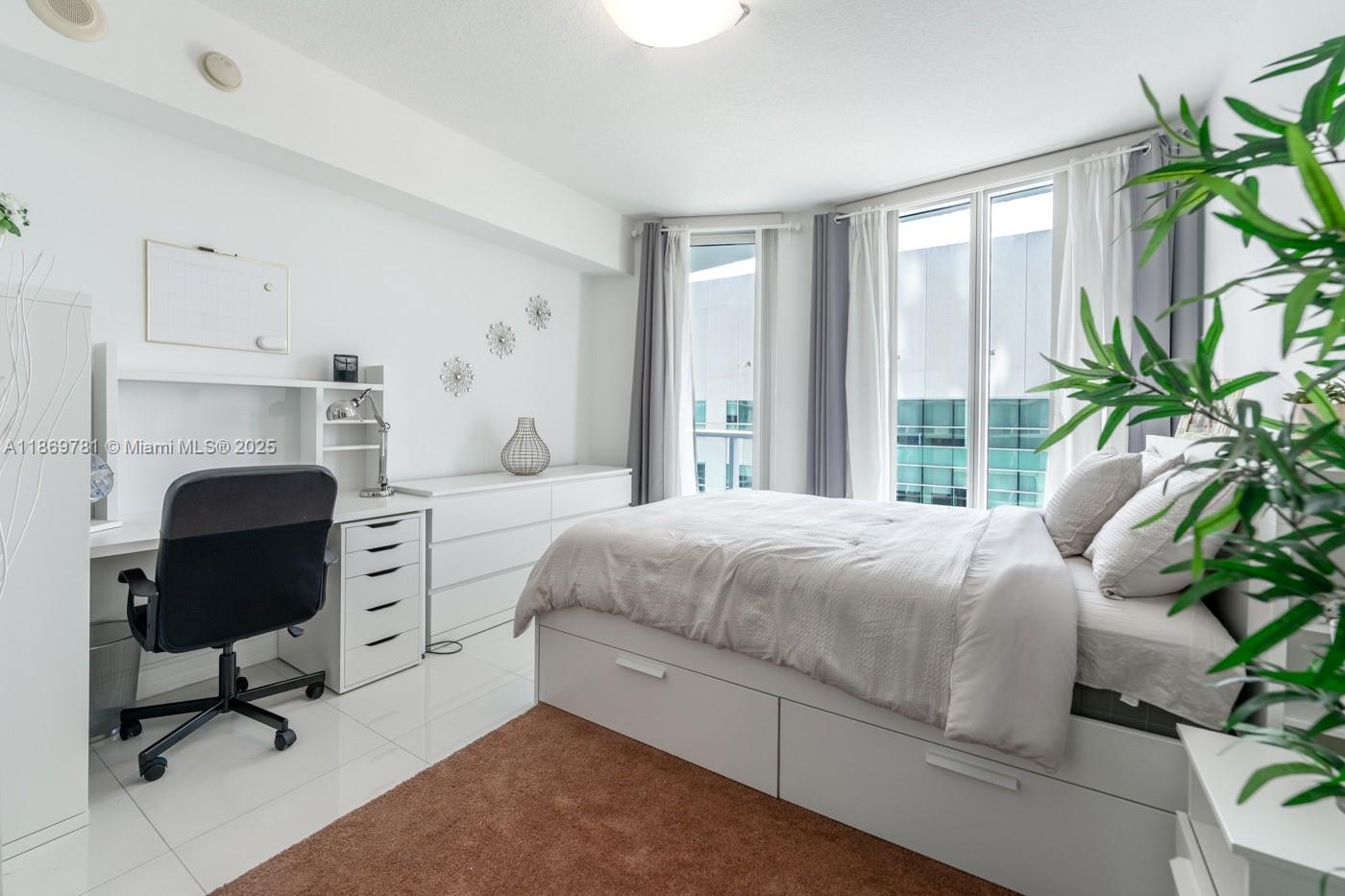 LATITUDE ON THE RIVER CON - Residential