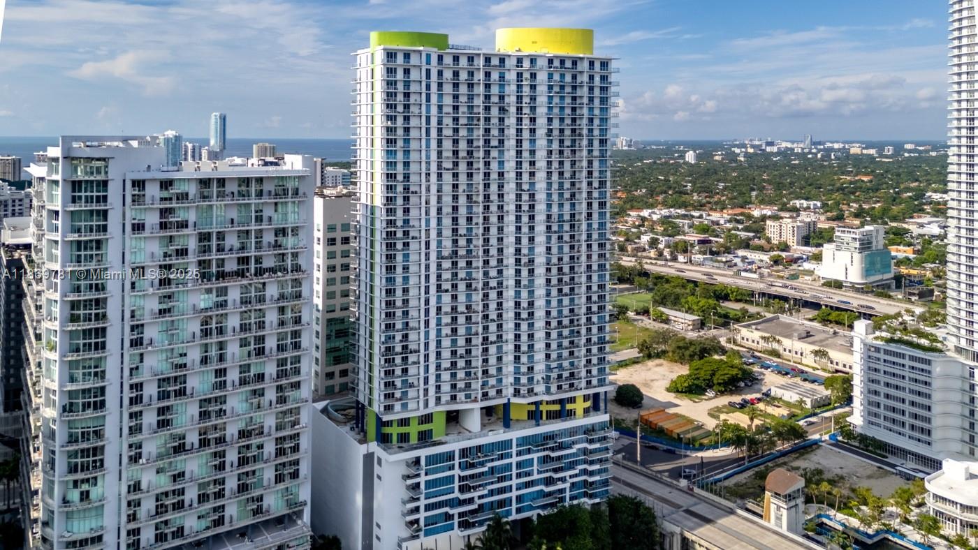 LATITUDE ON THE RIVER CON - Residential