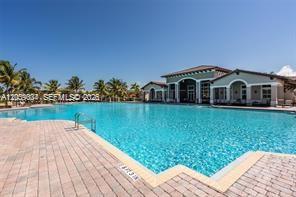 LAKES BY THE BAY GEE - Residential