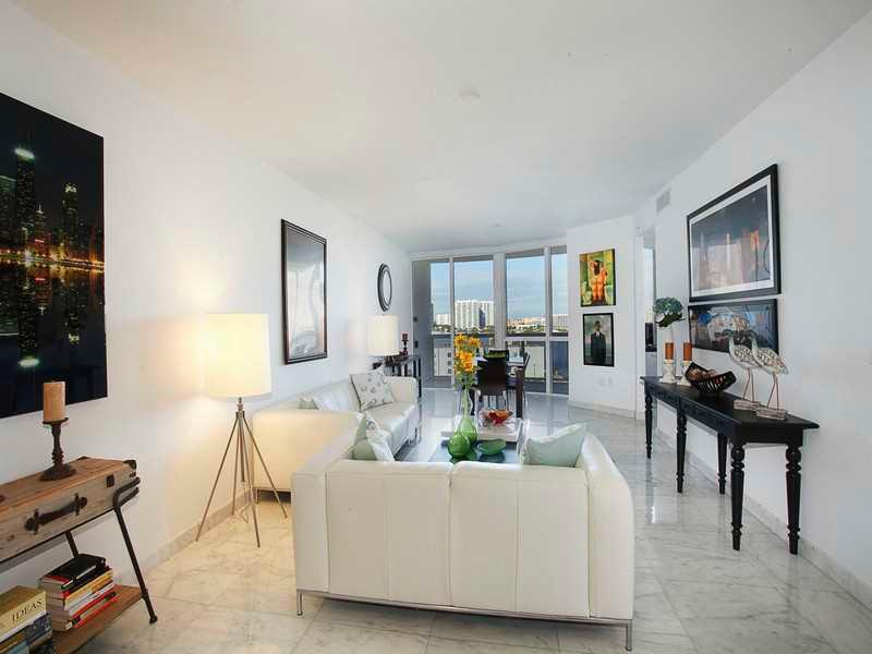 TRUMP ROYALE CONDO - Residential Lease