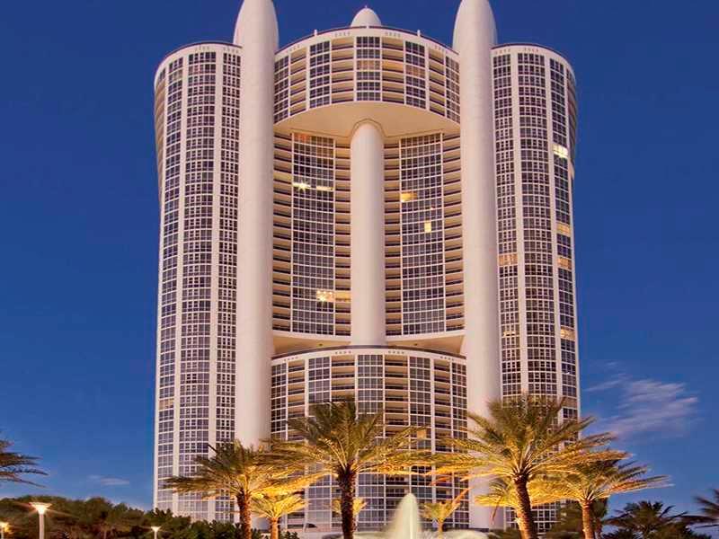 TRUMP ROYALE CONDO - Residential Lease