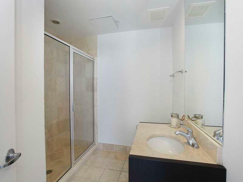 TRUMP ROYALE CONDO - Residential Lease