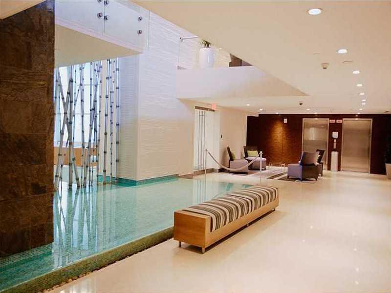 TRUMP ROYALE CONDO - Residential Lease