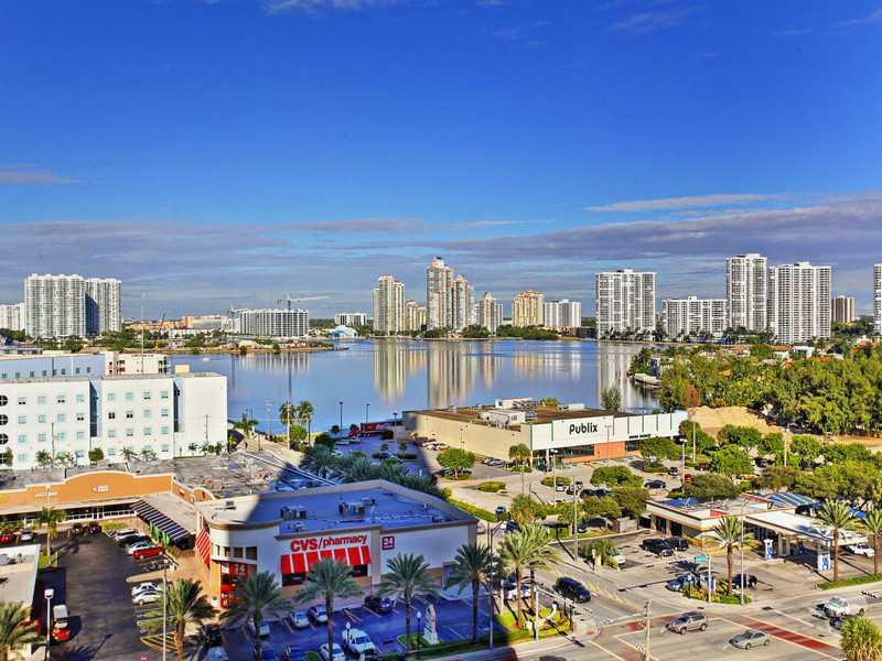 TRUMP ROYALE CONDO - Residential Lease