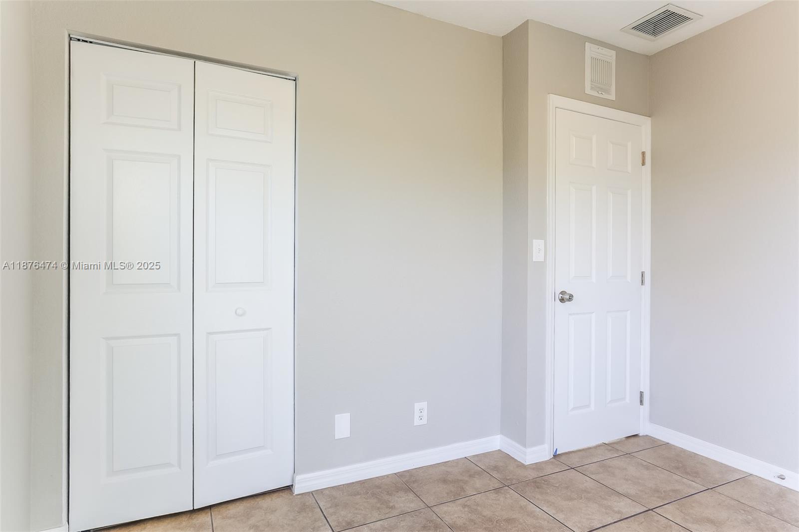 TOWN & COUNTRY ACRES - Residential Lease