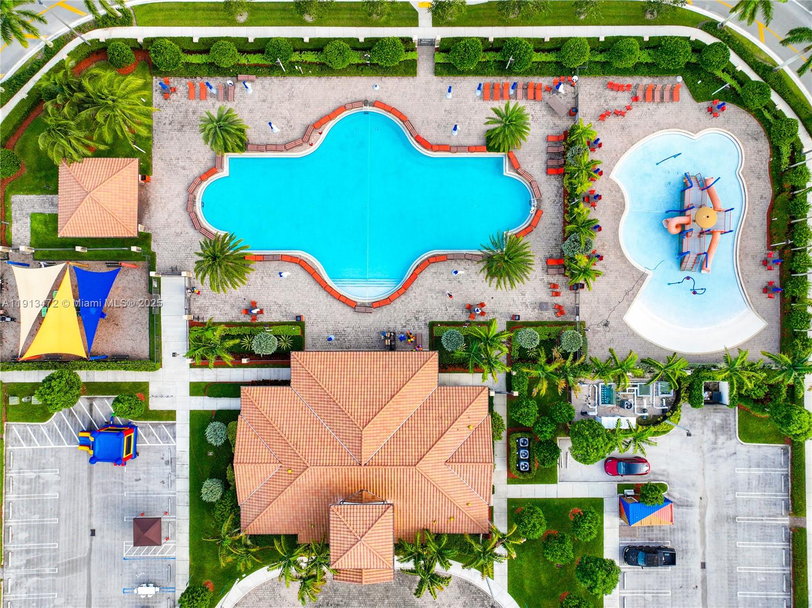 BAYWINDS OF DOMINICA AND - Residential