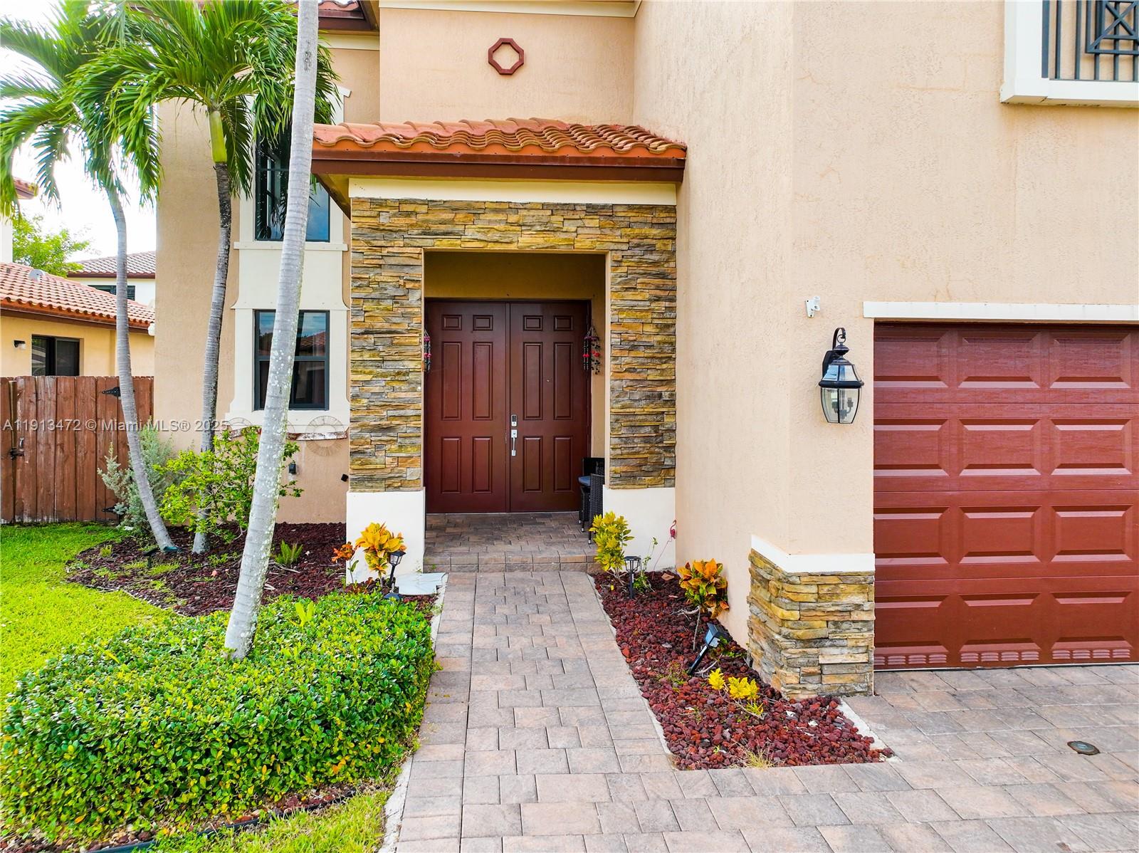 BAYWINDS OF DOMINICA AND - Residential