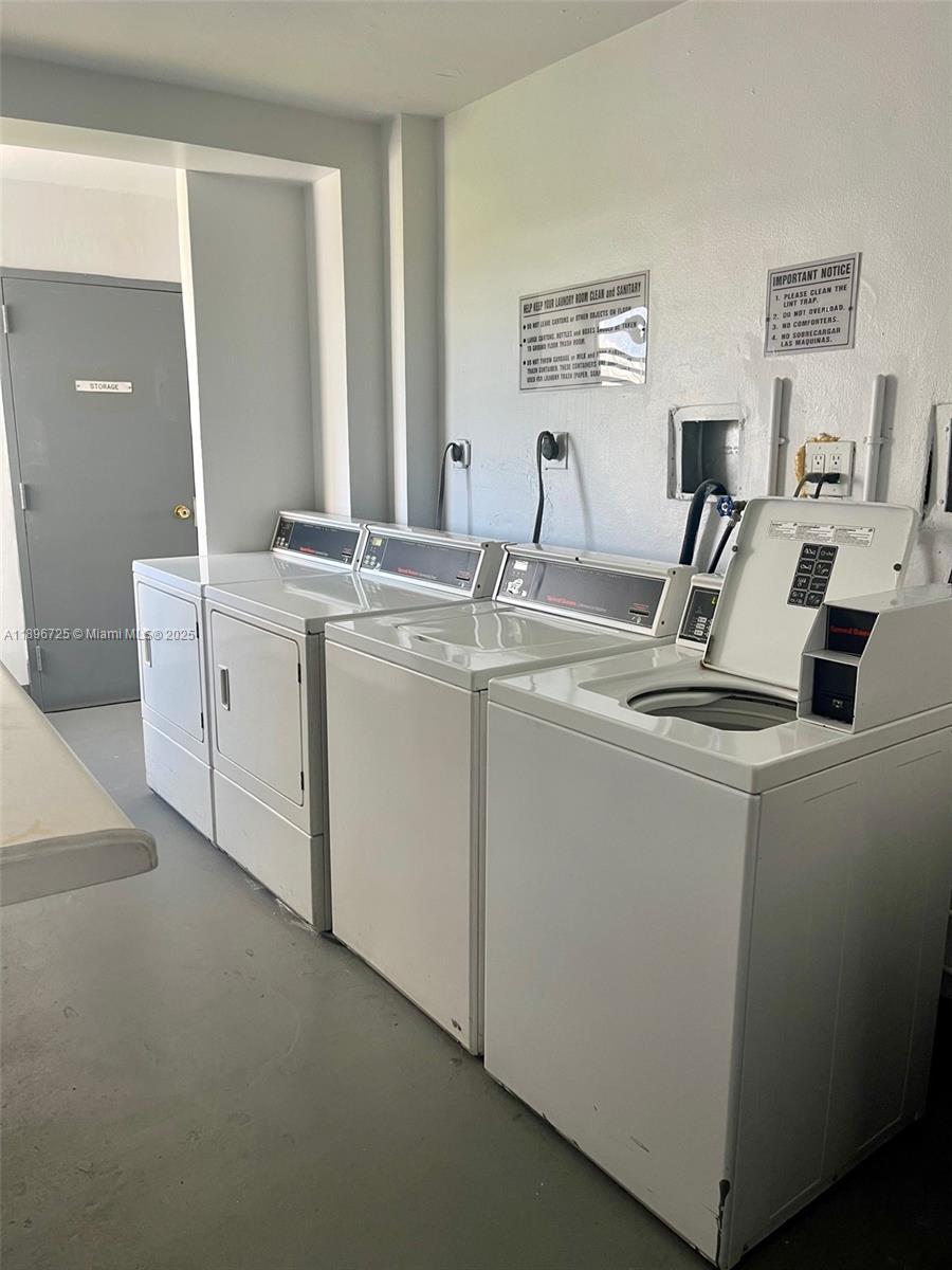 BISCAYA IV CONDO - Residential Lease