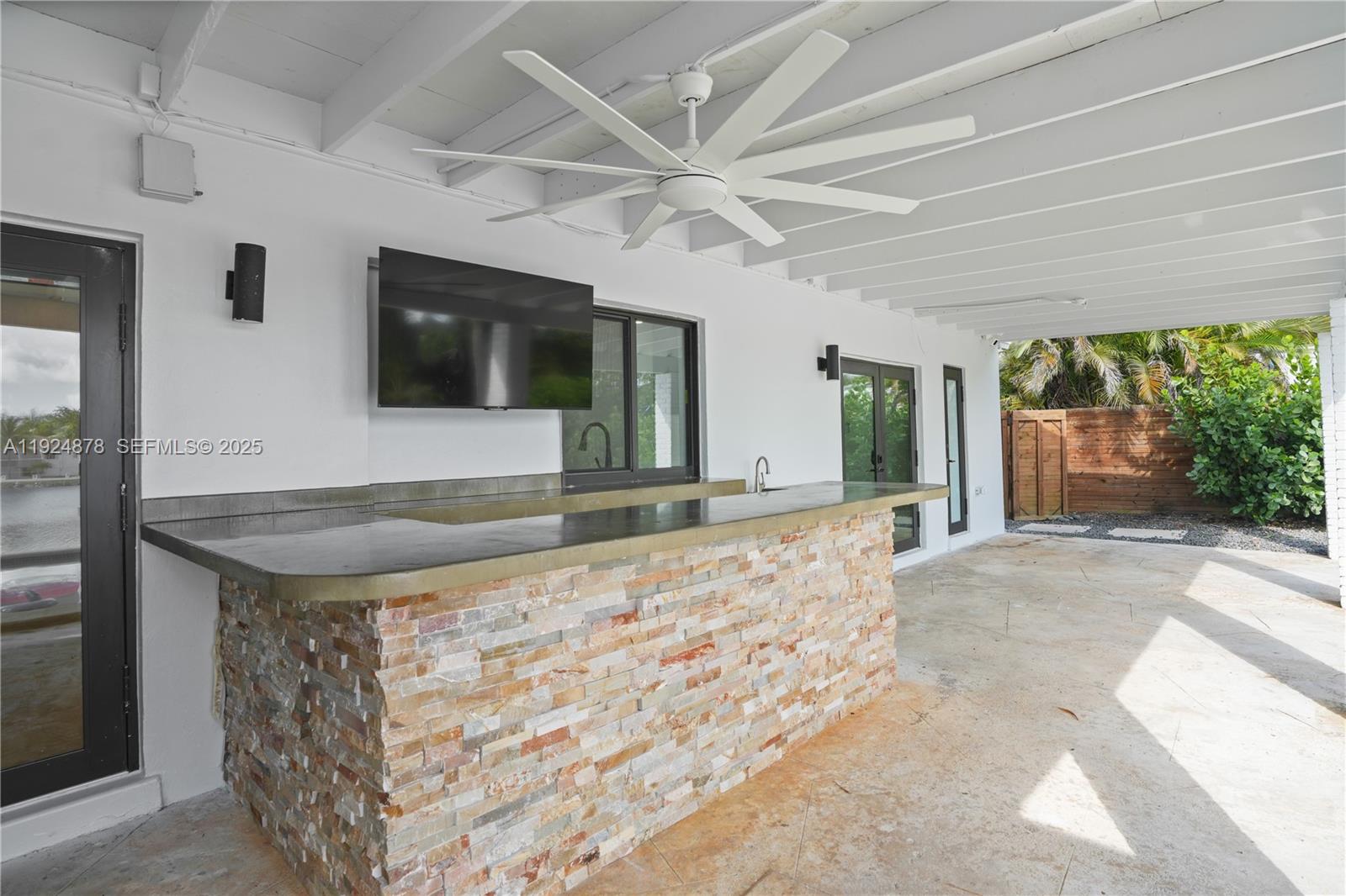 SAGA BAY SEC 1 PT 6 - Residential Lease