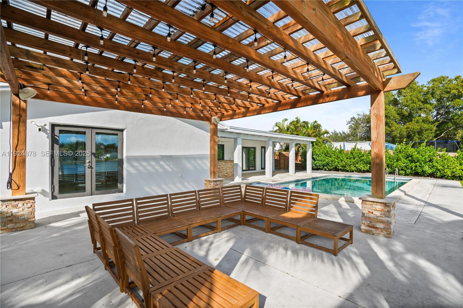 SAGA BAY SEC 1 PT 6 - Residential Lease