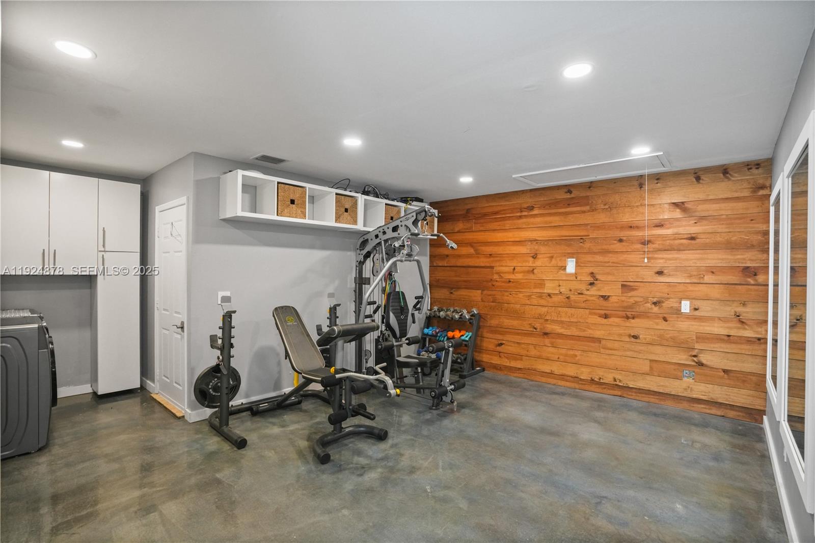 SAGA BAY SEC 1 PT 6 - Residential Lease