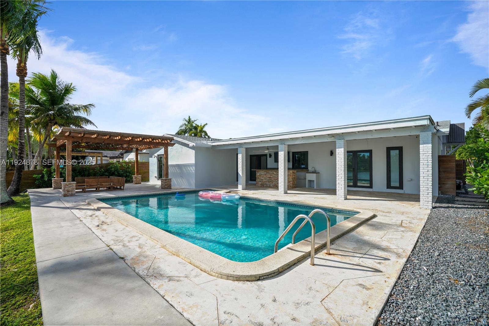 SAGA BAY SEC 1 PT 6 - Residential Lease