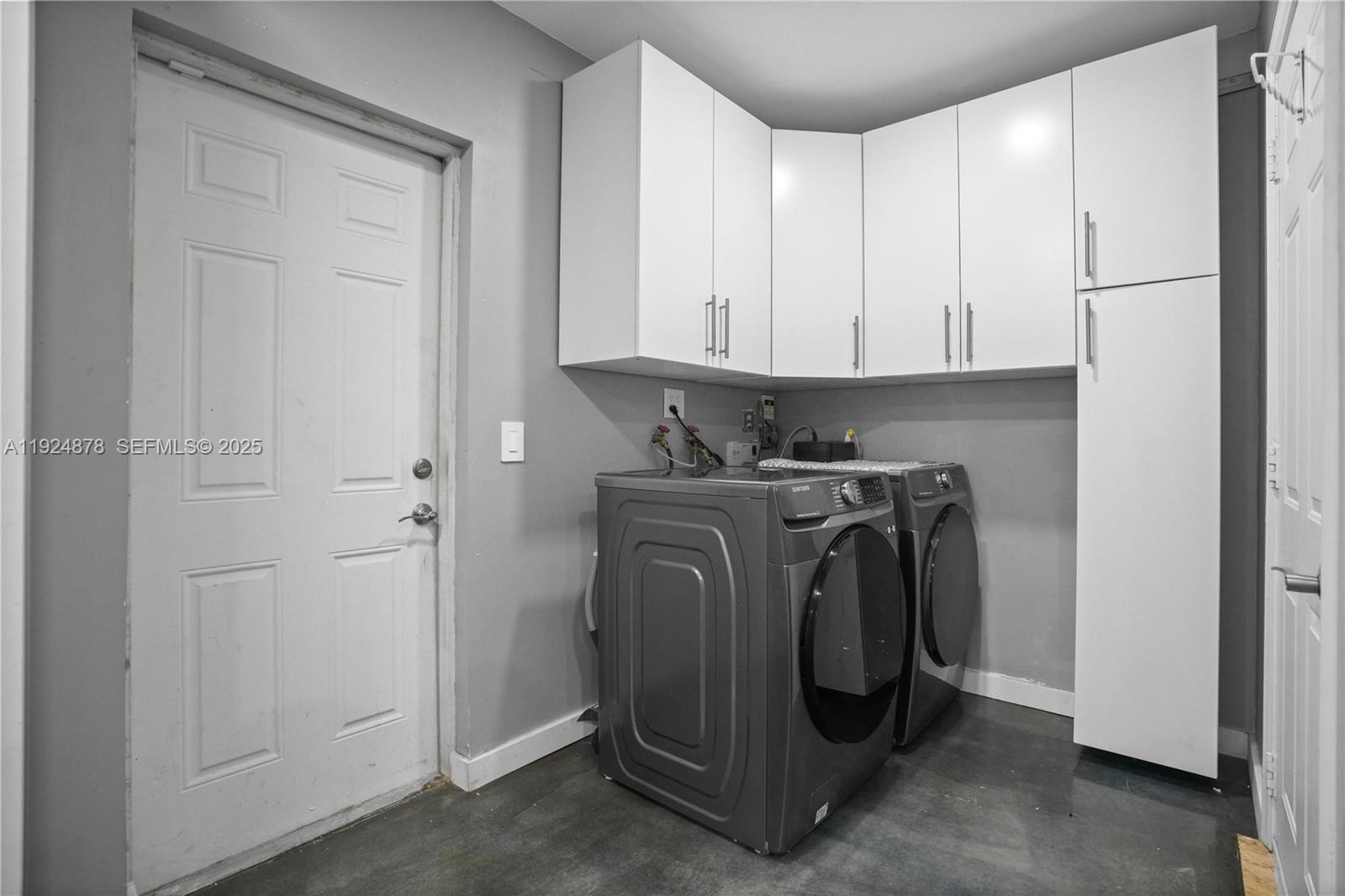 SAGA BAY SEC 1 PT 6 - Residential Lease