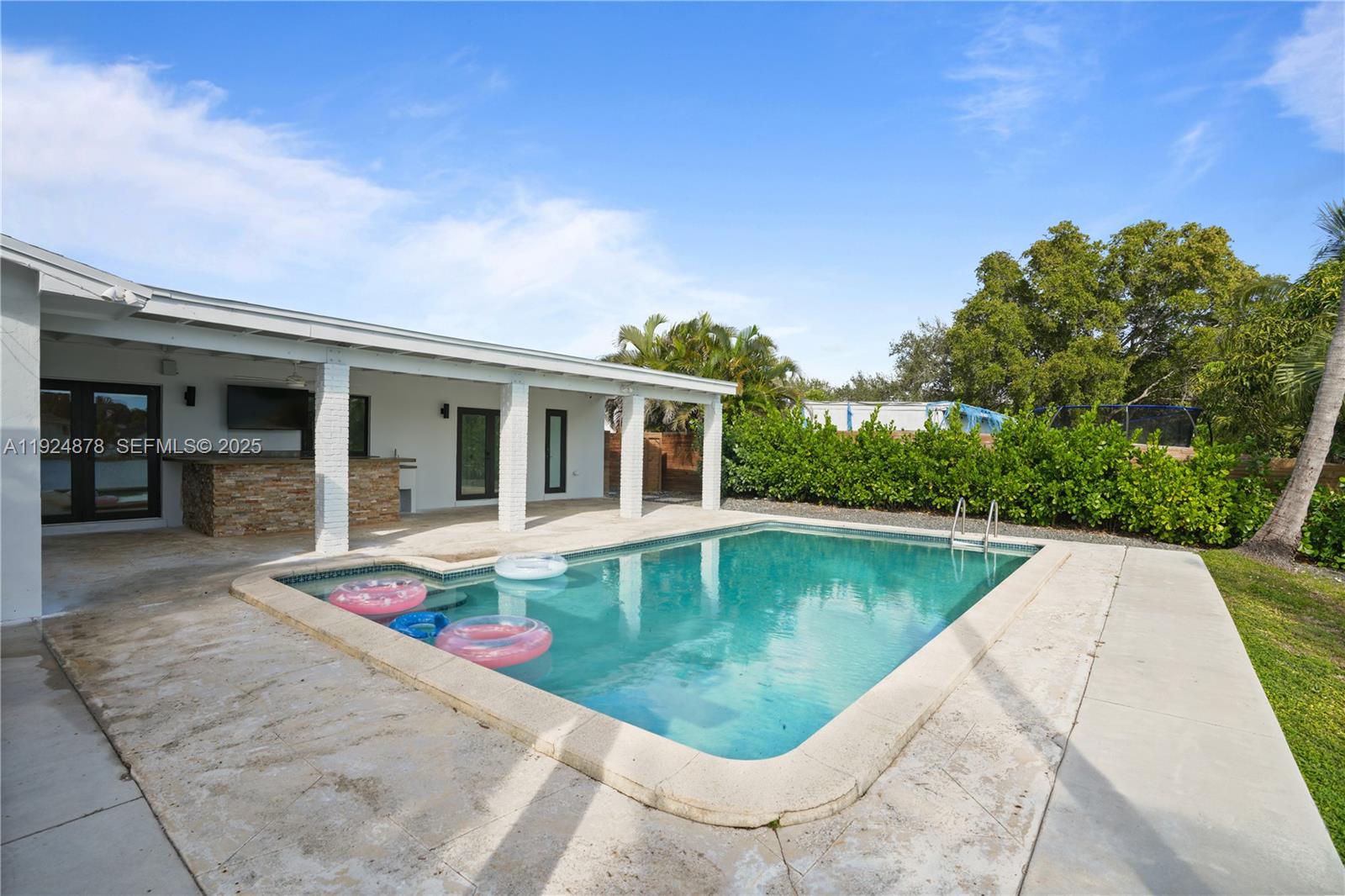 SAGA BAY SEC 1 PT 6 - Residential Lease