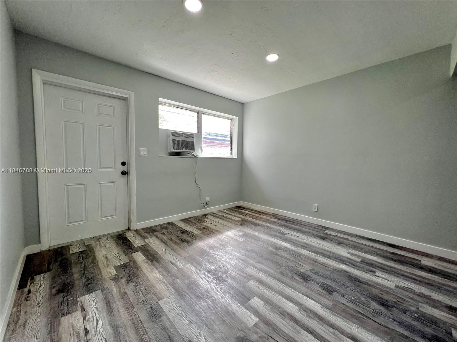 GIBSONS ADDITION - Residential Lease