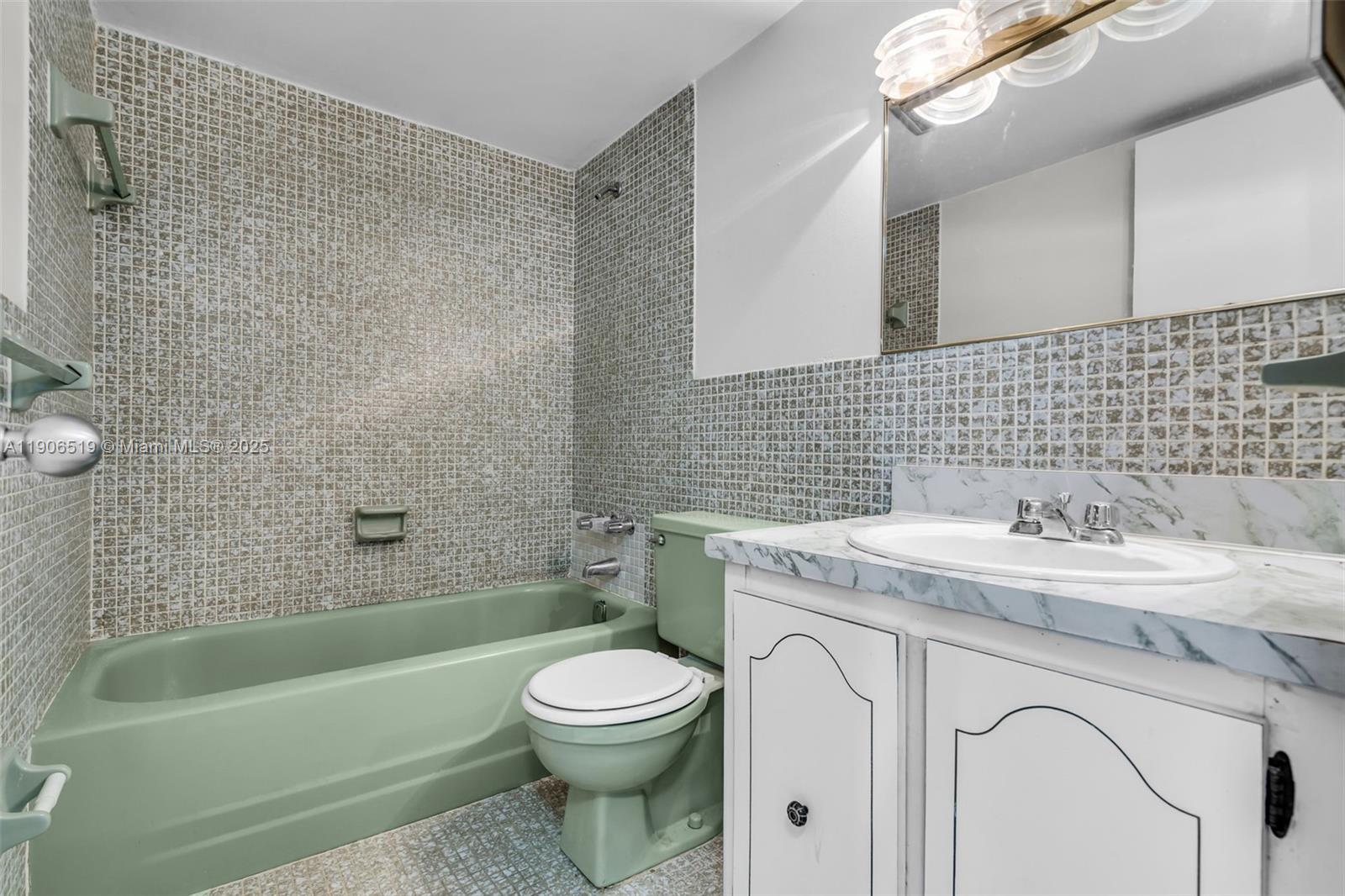 GRATIGNY PLAZA CONDO - Residential