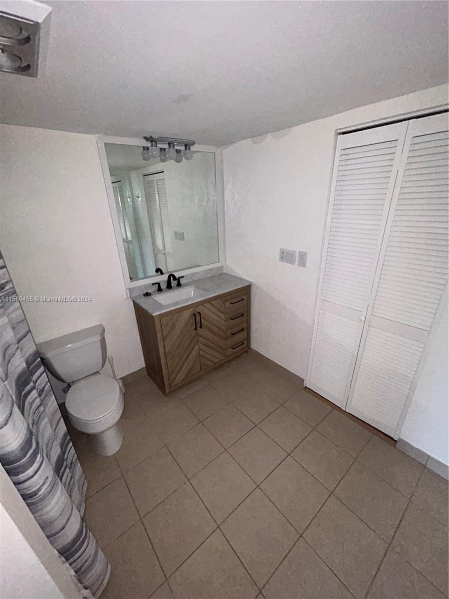 ENVIRON I CONDO 9 - Residential Lease