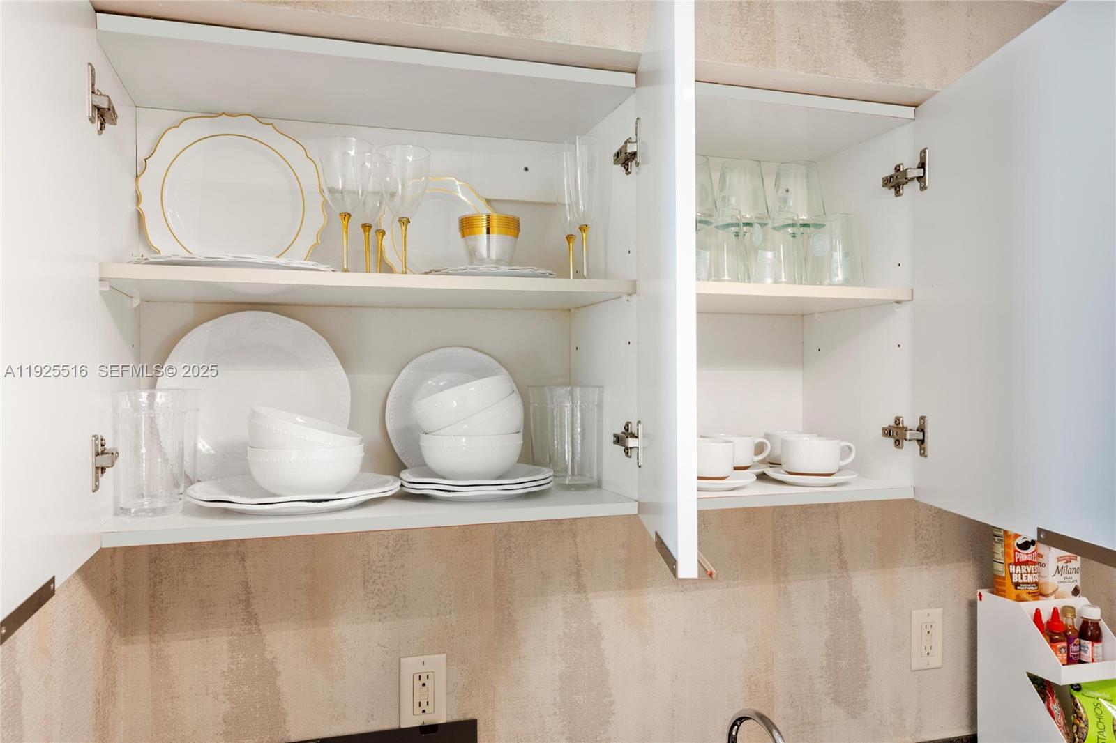 TRUMP INTERNATIONAL SONES - Residential