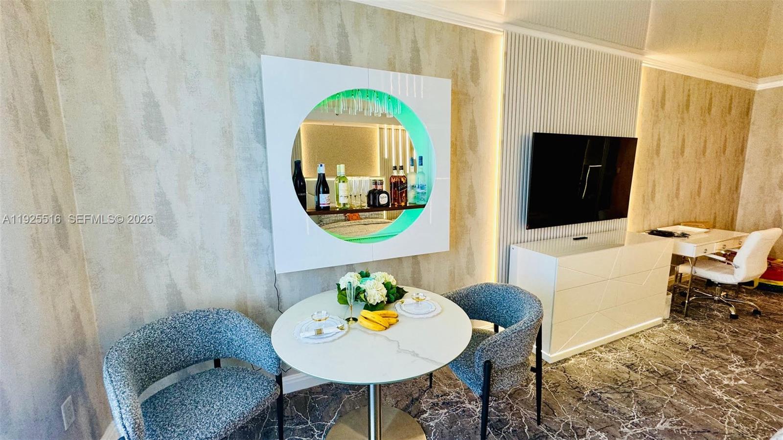 TRUMP INTERNATIONAL SONES - Residential