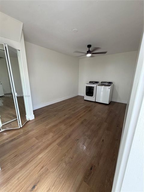 Tiny photo for 7525 Garfield St, Hollywood, FL 33024 (MLS # A12008881)