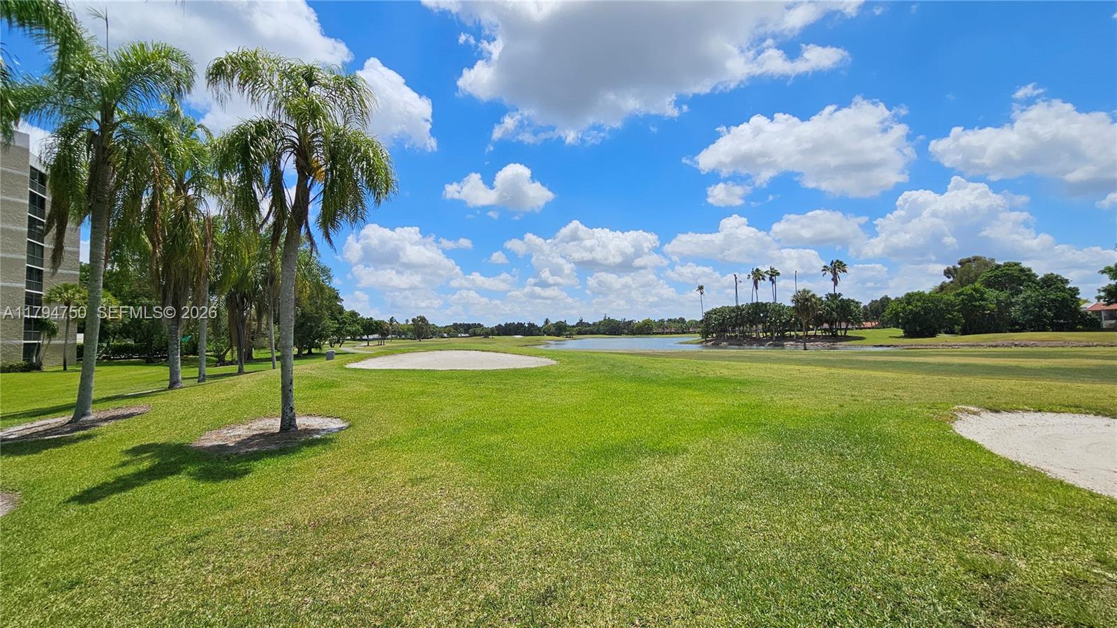COUNTRY CLUB APTS AT - Residential