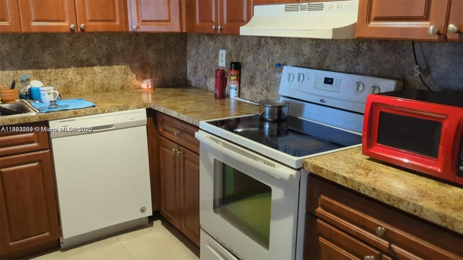 CORAL GATE EAST CONDO - Residential Lease
