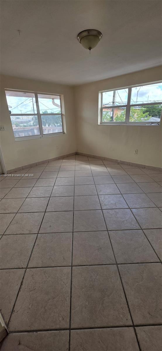 PHILLIPSONS ADDN TO HIALE - Residential Lease