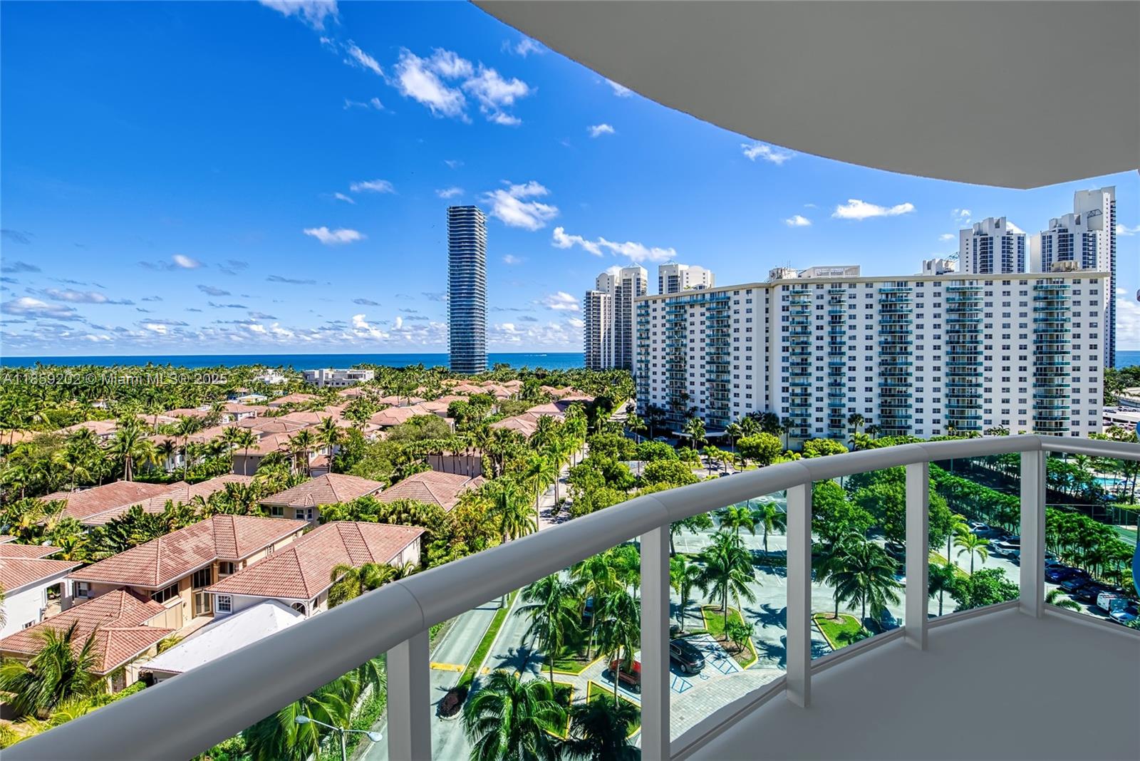 BEAUTIFUL SPACIOUS 2 BEDROOM / 2 BATHROOM CORNER UNIT WITH BREATHTAKING INTRACOASTAL VIEW. AMENITIES: HEATED POOL, BBQ AREA, TENNIS COURT, GYM, VALET PARKING, CONCIERGE, ETC. GREAT LOCATION, ACCROSS THE STREET FROM THE BEACH, CLOSE TO SHOPPING, DINING, PARK AND SCHOOL.