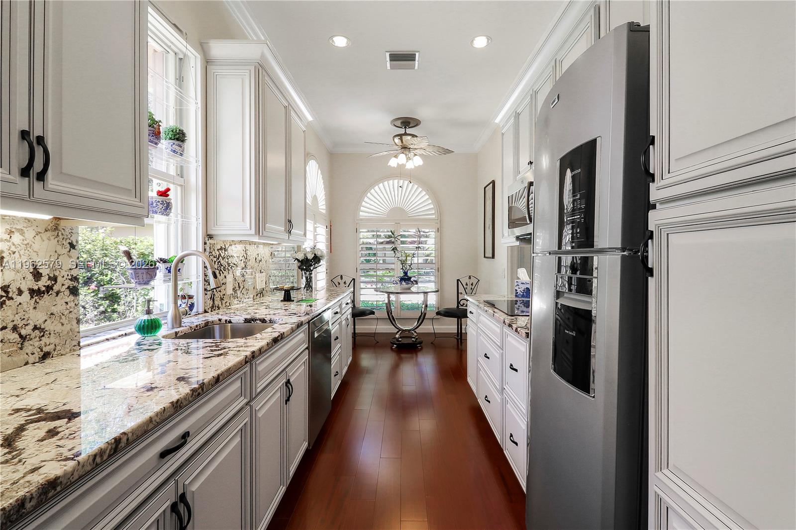 OAKS OAKS EAST 1 - Residential