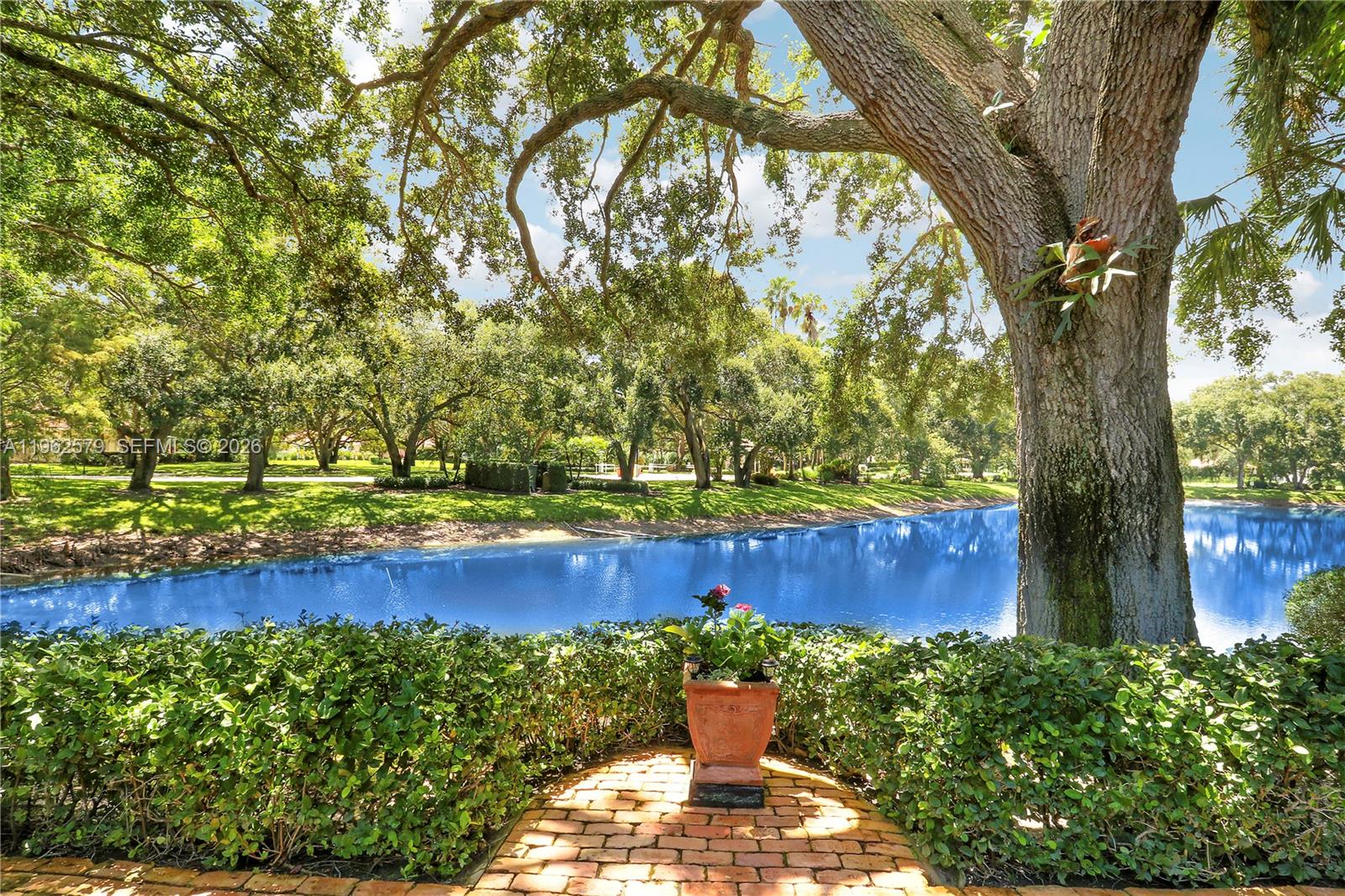 OAKS OAKS EAST 1 - Residential
