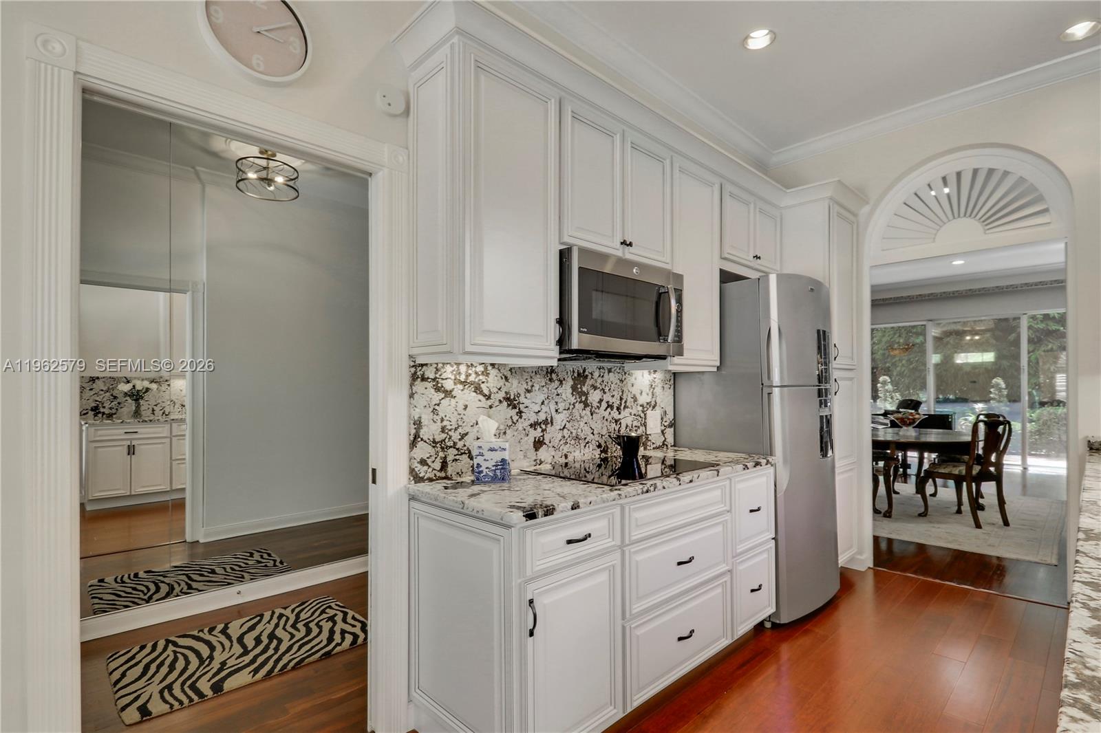 OAKS OAKS EAST 1 - Residential