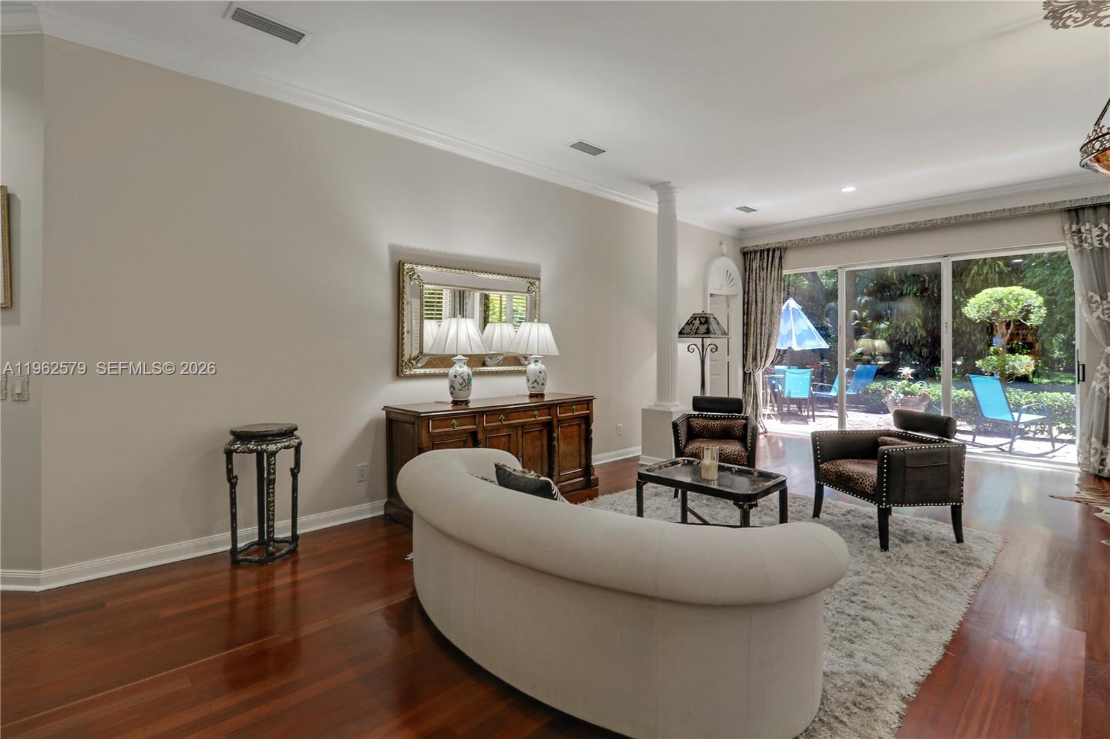 OAKS OAKS EAST 1 - Residential