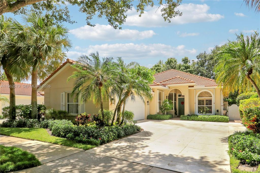 Photo of 115 Winter Club Ct, Palm Beach Gardens, FL 33410 (MLS # A11962579)