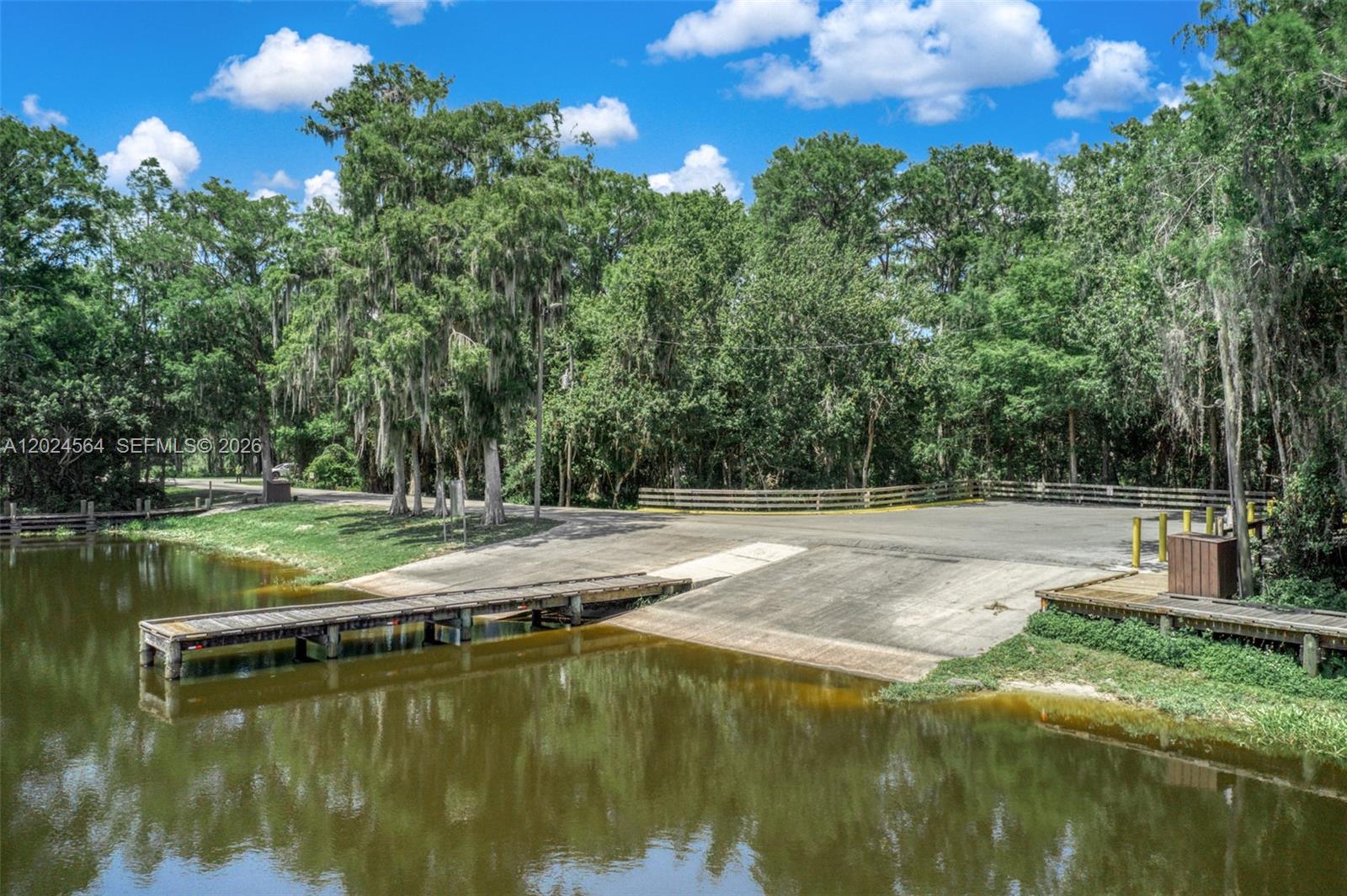 Spring Lake Villiage - Land