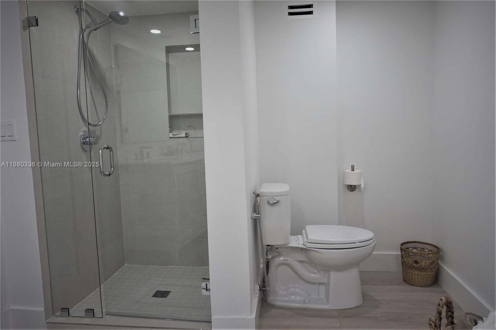 CAPE FLORIDA CLUB CONDO P - Residential Lease